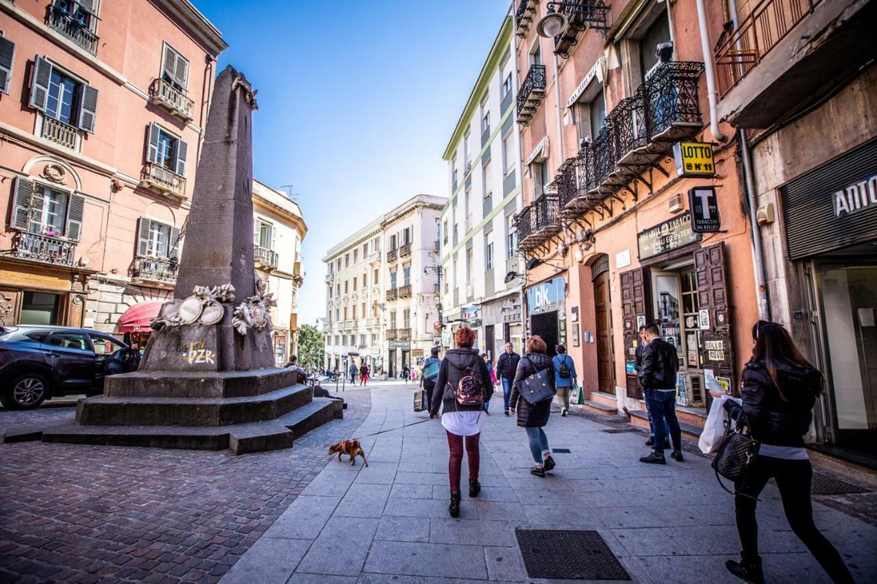 Piazza Martiri Apartment Cagliari Dış mekan fotoğraf