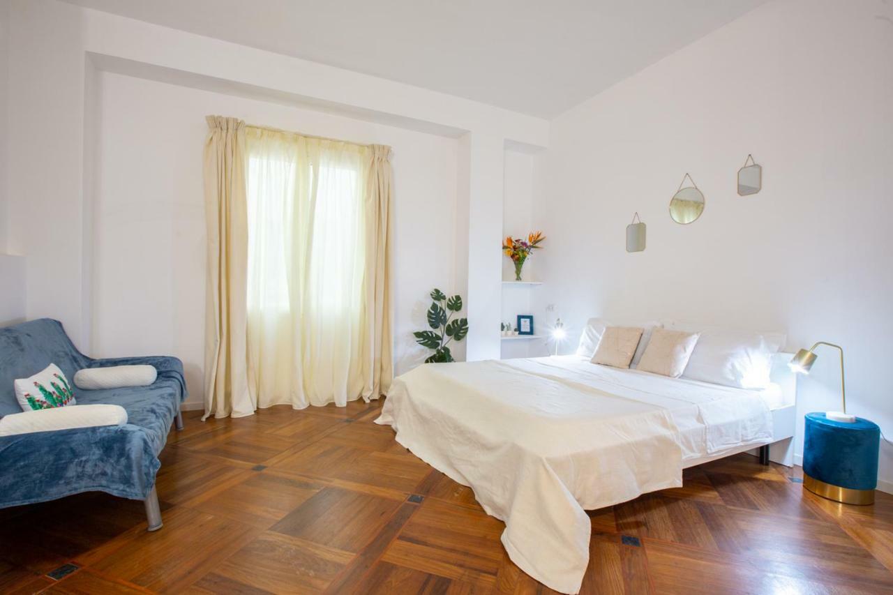 Piazza Martiri Apartment Cagliari Dış mekan fotoğraf